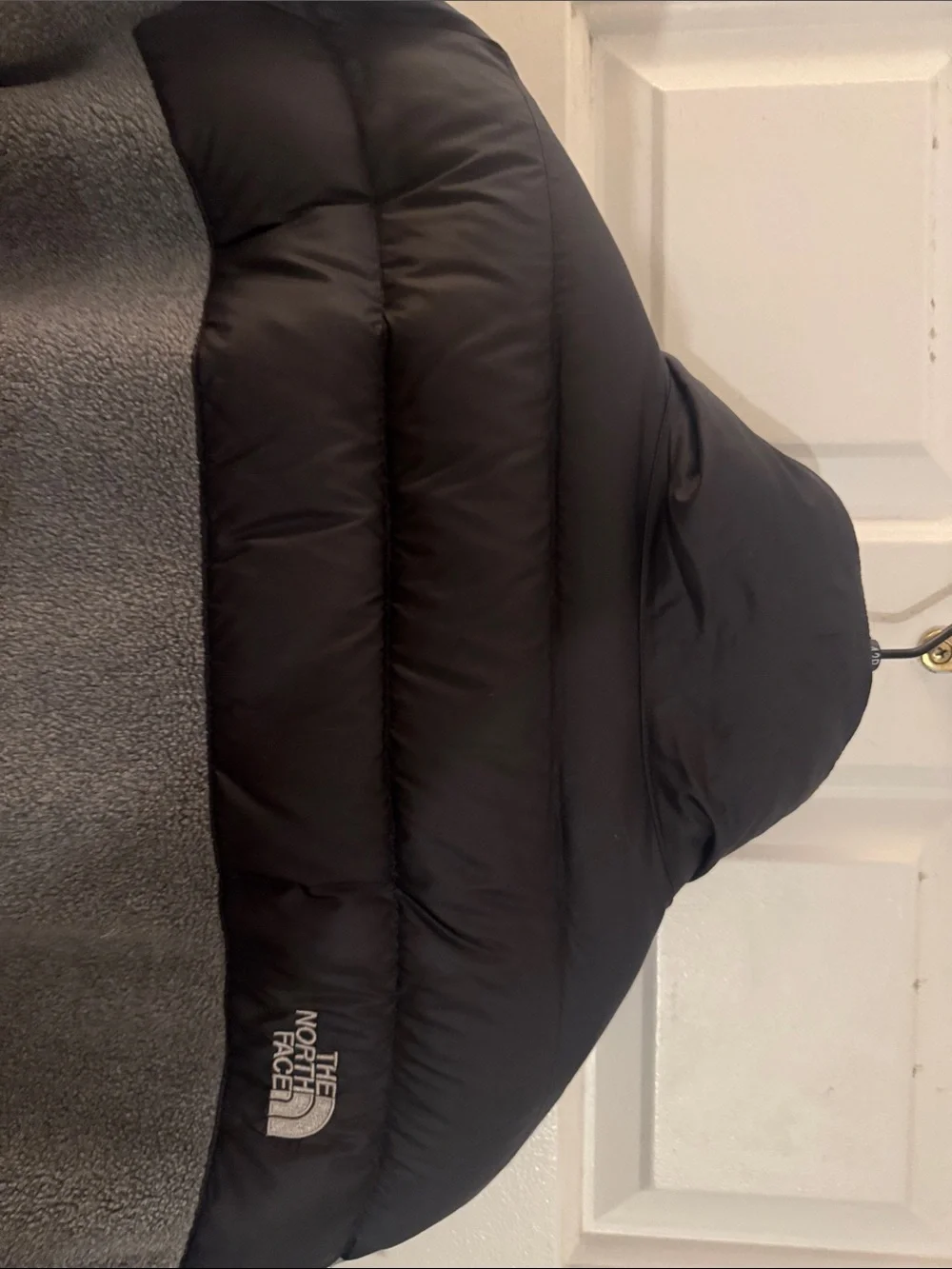 The North Face Men’s Black & Gray Hybrid Puffer Fleece Jacket
